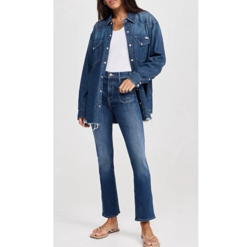 MOTHER The Patch Pocket Insider Flood Denim High Rise Jeans in On Your Left Wash